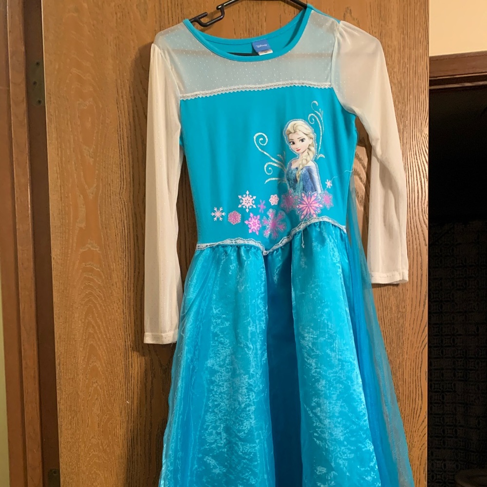 Elsa night gown